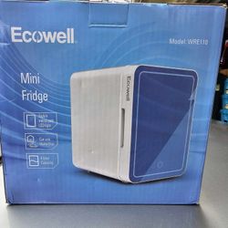 ECOWELL Mini Fridge