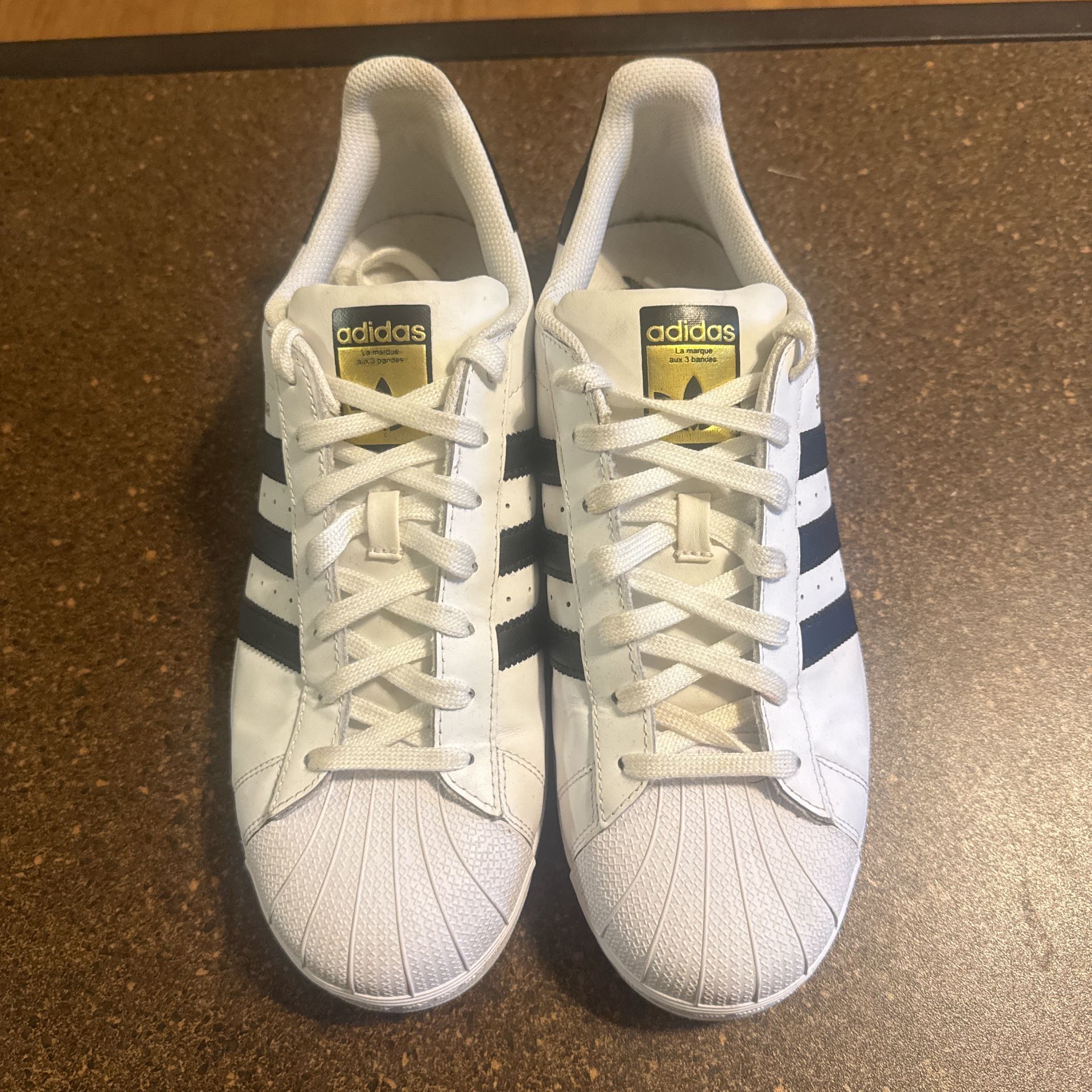 Adidas superstar Size 10.5 Like New