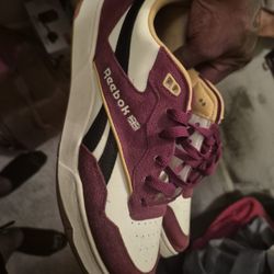 Size 10 Reebok $60 Obo
