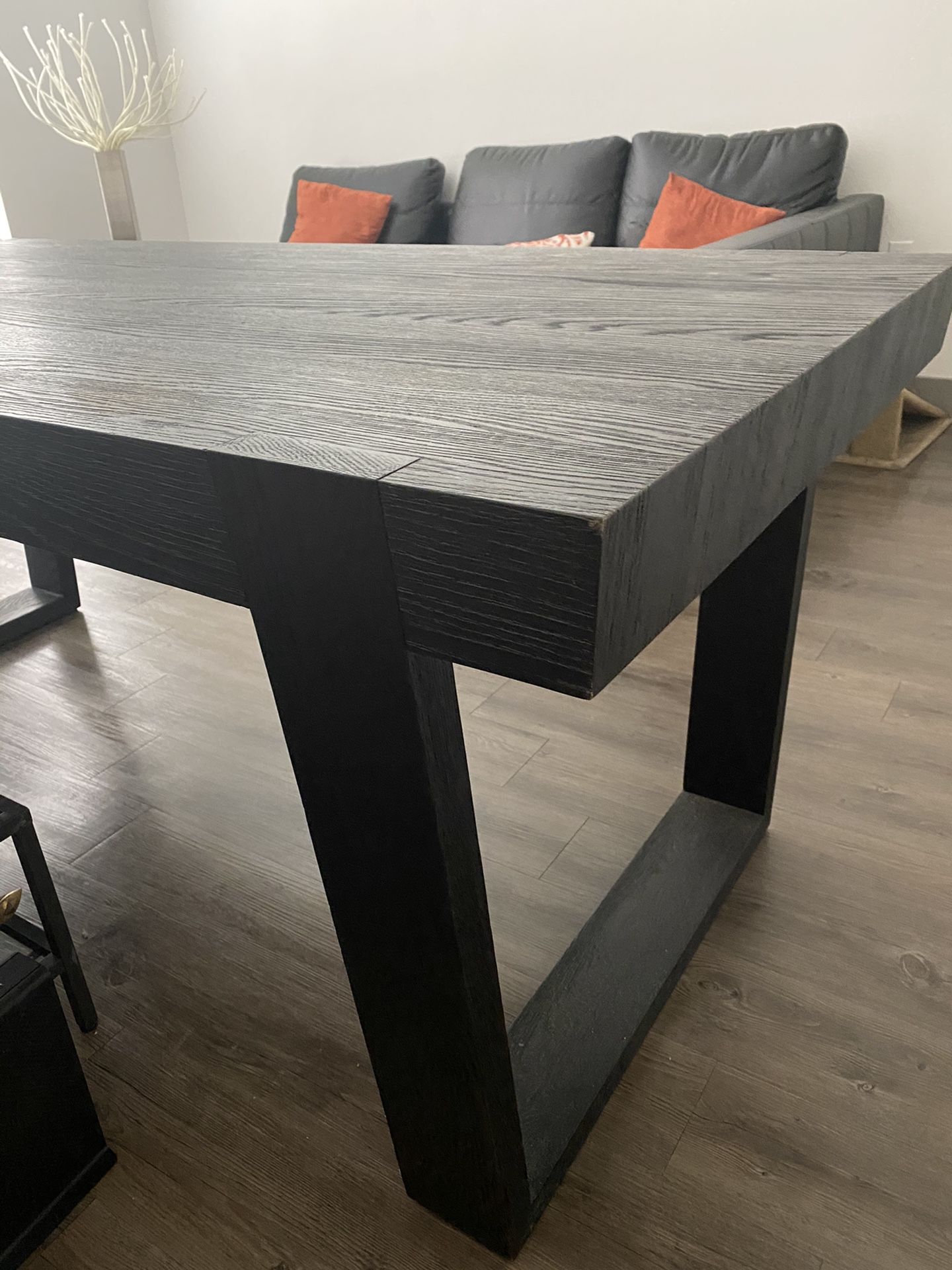 Black Wood Table