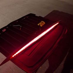 2004 Cadillac Escalade Third Brake Light