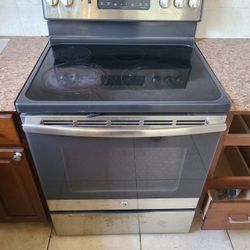GE Stove