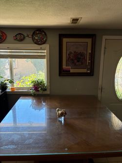Table with custom made glass
