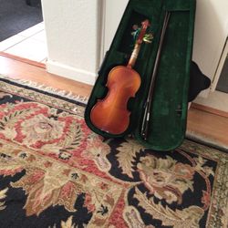 Brand New Violin With Nice Case  And Bow 