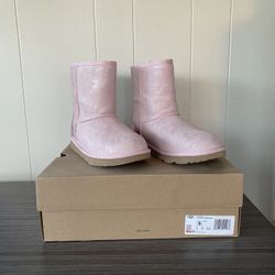 Brand New Girls Size 5 Youth Metallic pink UGG