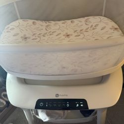 4 Moms Bassinet 