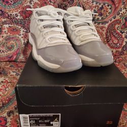 Air Jordan 11 Retro Low