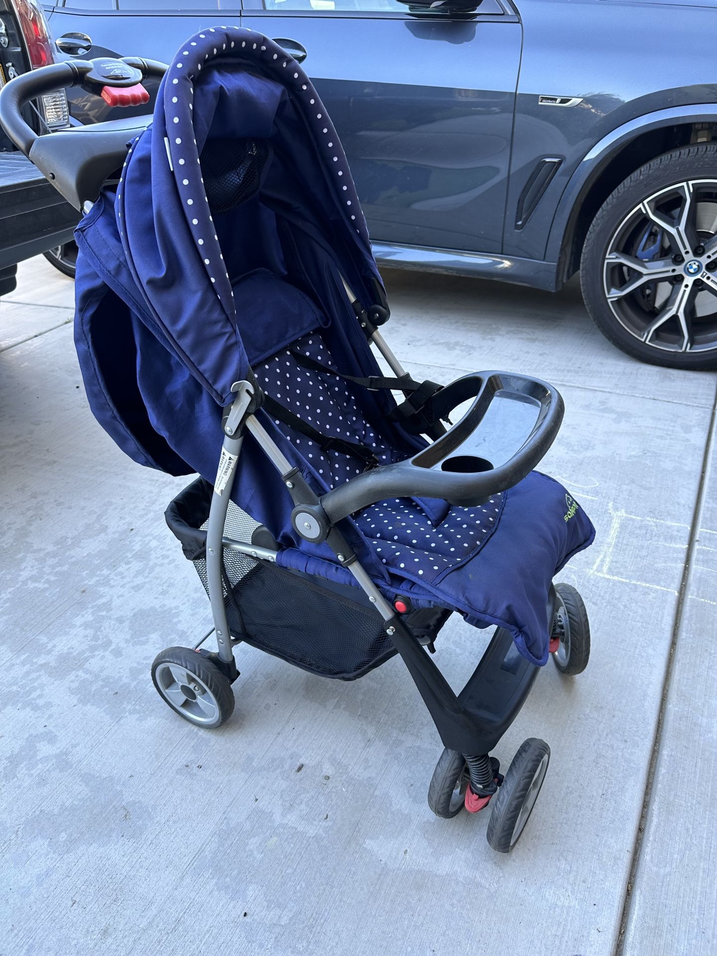 Folding stroller