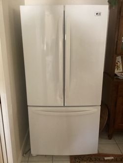 Lg french door refrigerator ** please read description**