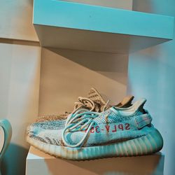 Adidas Yeezys Blue Tint Size 10 ( Light Wear ) 