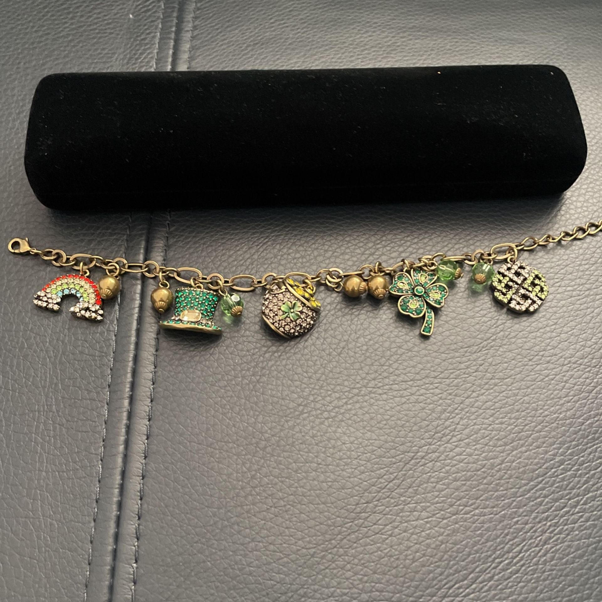 St. Patty Rhinestone Charm Bracelet multi/green Stone