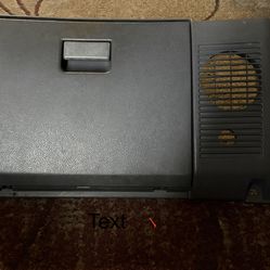 89-95 Toyota pickup glove box