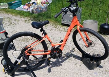 Brand New Specialized Roll 2.0 Bicycle + Premium Accessory Bundle (Trainer & Car Rack Included) cash /cash app / paypal/