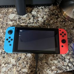 Nintendo Switch 