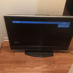 Sony Bravia 40” 1080p Super Ball
