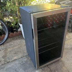 Whirlpool Small Fridge 