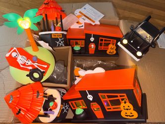 Halloween Decorations/ Decoraciones de Hall