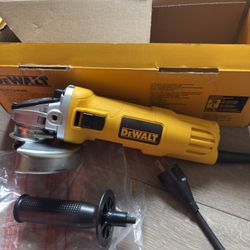 Esmeriladora  Chica Dewalt 