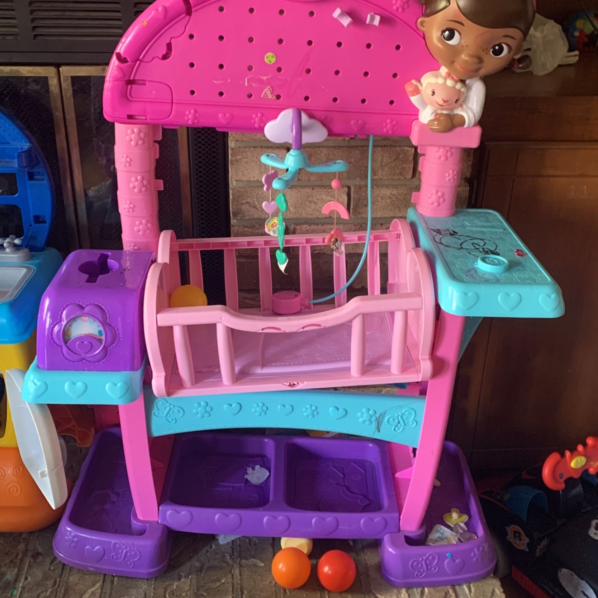 Dora Baby Crib