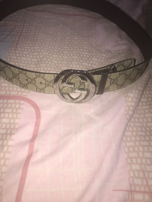 Authentic Gucci belt . Brought from the Gucci store in king of Prussia mall. Fits men 36-38