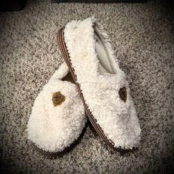 Ariat Snuggle Slippers - Women’s Medium