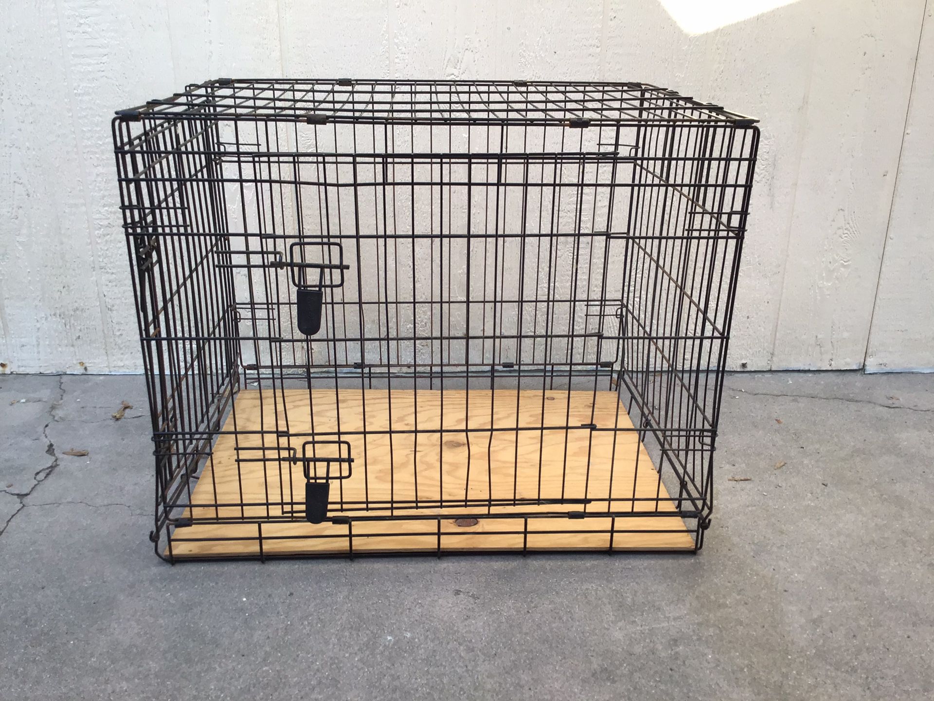 Dog Cage Kennel 21” wide by 30” long by 24” Hight