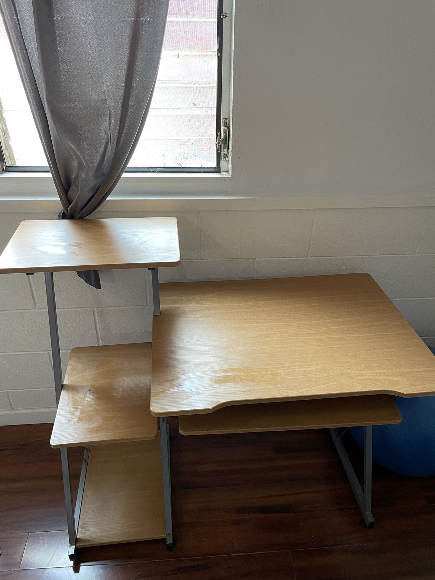 Computer Desk With Keyboard Shelf 