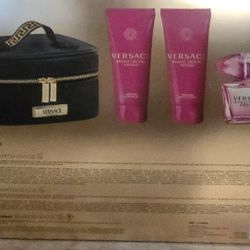 VERSACE BRIGHT CRYSTAL ABSOLU 4 PIECE GIFT SET