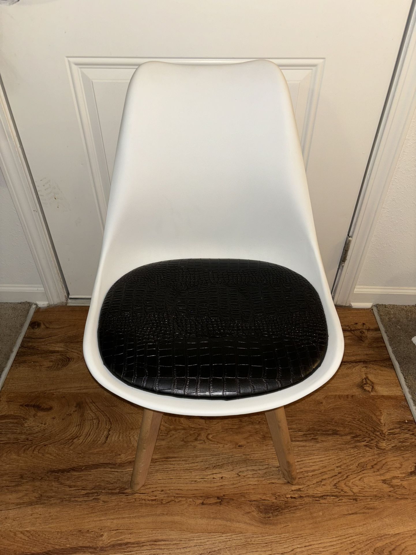 3 x Mid-century Dining Chairs/ Cushion Alligator Skin
