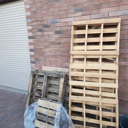 FREE pallets