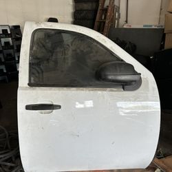 2010 Chevy Tahoe Front Right Door