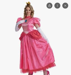Princess Peach Halloween Costume