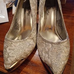 Beautiful White Sparkly Heels  Sz 7.5