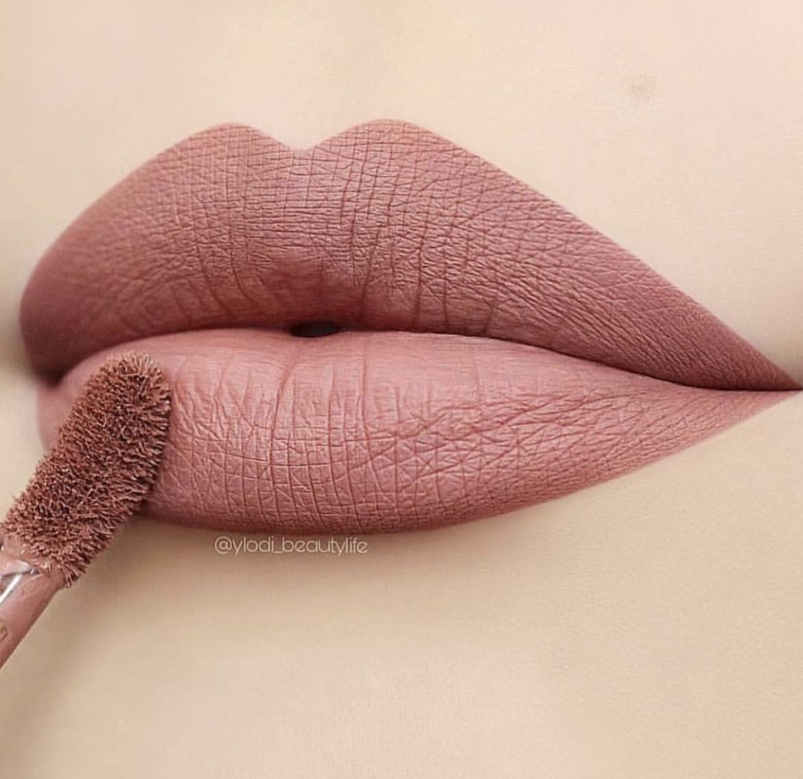 Jeffree Star “Christmas Cookie” Mini Liquid Matte Lipstick