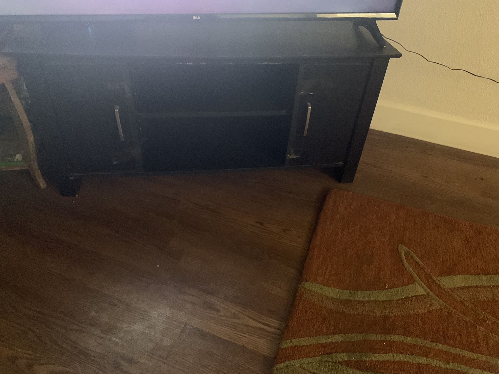 Tv stand