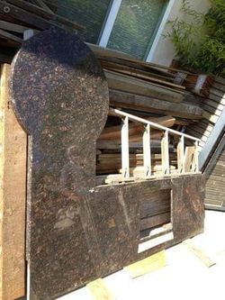 Kitchen Granite Counter With Table