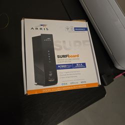Arris modem & Wifi Router Combo. 