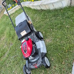 Honda Mower HRX217K6HYAD Brand New Nuevo 