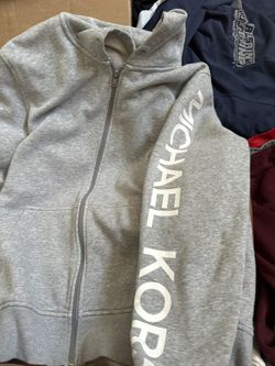 Men’s Medium Clothing Bundle $30