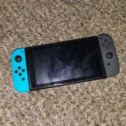 Nintendo Switch 