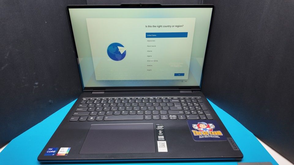 💻 Lenovo - Yoga 7 - 13th Gen Intel i7 - 512GB SSD - 16GB RAM