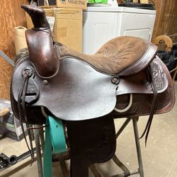 S&S 15.5" Western Saddle