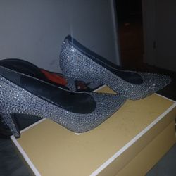 Brand New Michael Kors Glitter Flex Pumps Size 9