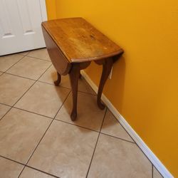 Foldable Table