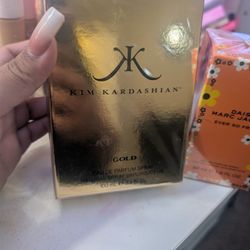 Kim Kardashian Gold