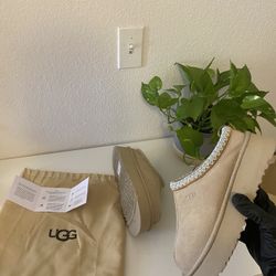 !NEW! Women’s UGG Tazz II Platform Sand 