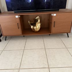 Lightwood TV  Stand