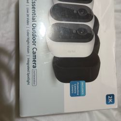 Arlo Essential Outdoor/indoor Cameras