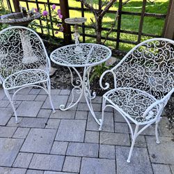 Vintage Childrens Patio Set Table Chairs