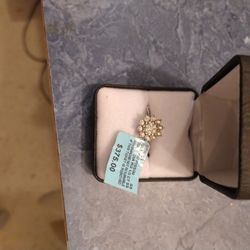 1/3 ct Diamond Ring Sz 7  NWT 